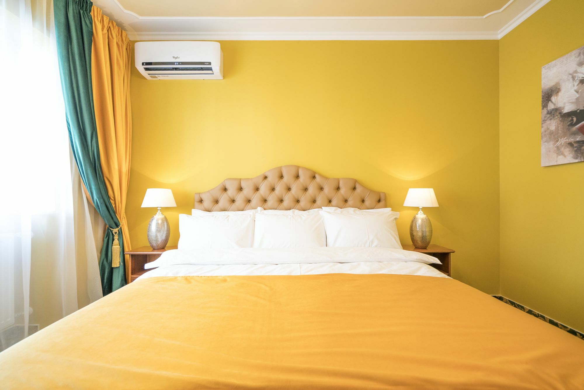 Studio One Accommodation Suites Bucareste Exterior foto
