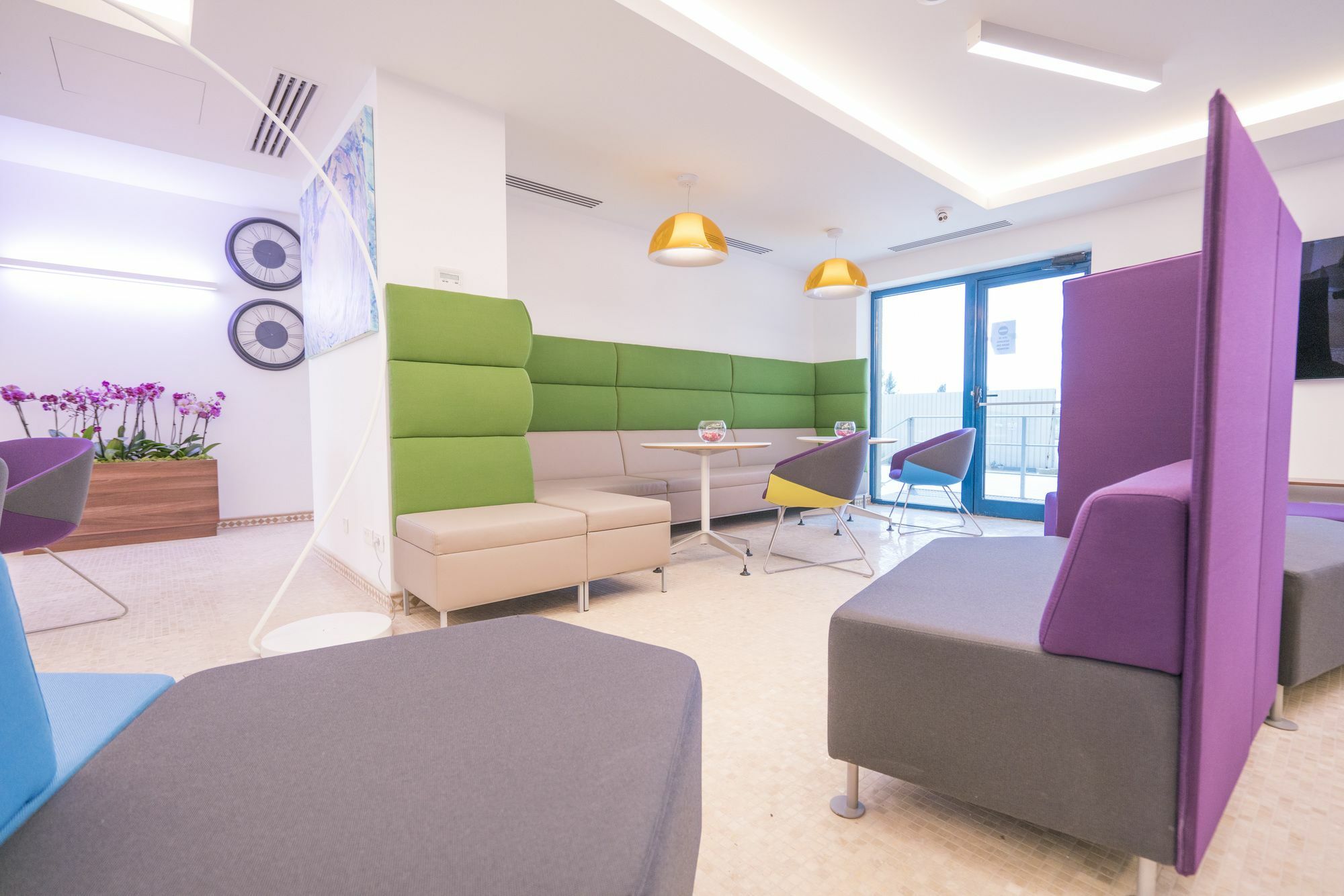 Studio One Accommodation Suites Bucareste Exterior foto